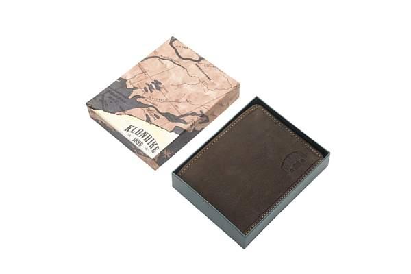 Бумажник KLONDIKE «Billy», натуральная кожа в темно-коричневом цвете, 11 х 8,5 см KD1003-01 KLONDIKE 1896, Артикул: KD1003-01 фото №1