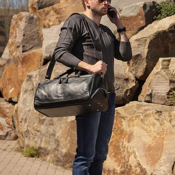 Дорожно-спортивная сумка BRIALDI Traveller (Путешественник) relief black BR44583NZ Черный Brialdi, Артикул: BR44583NZ фото №1